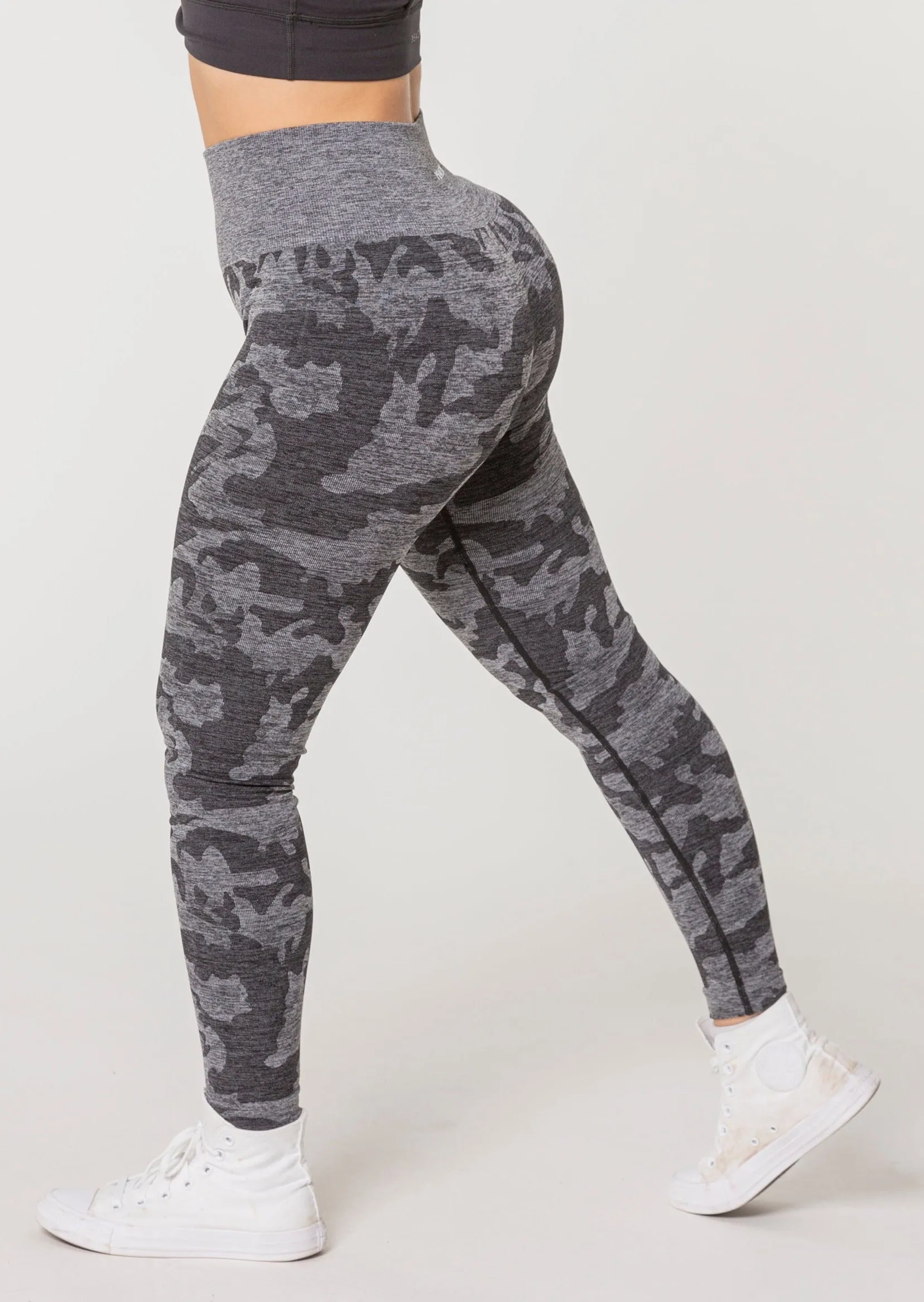 [LASTCHANCE] ARISE Camo Seamless Leggings