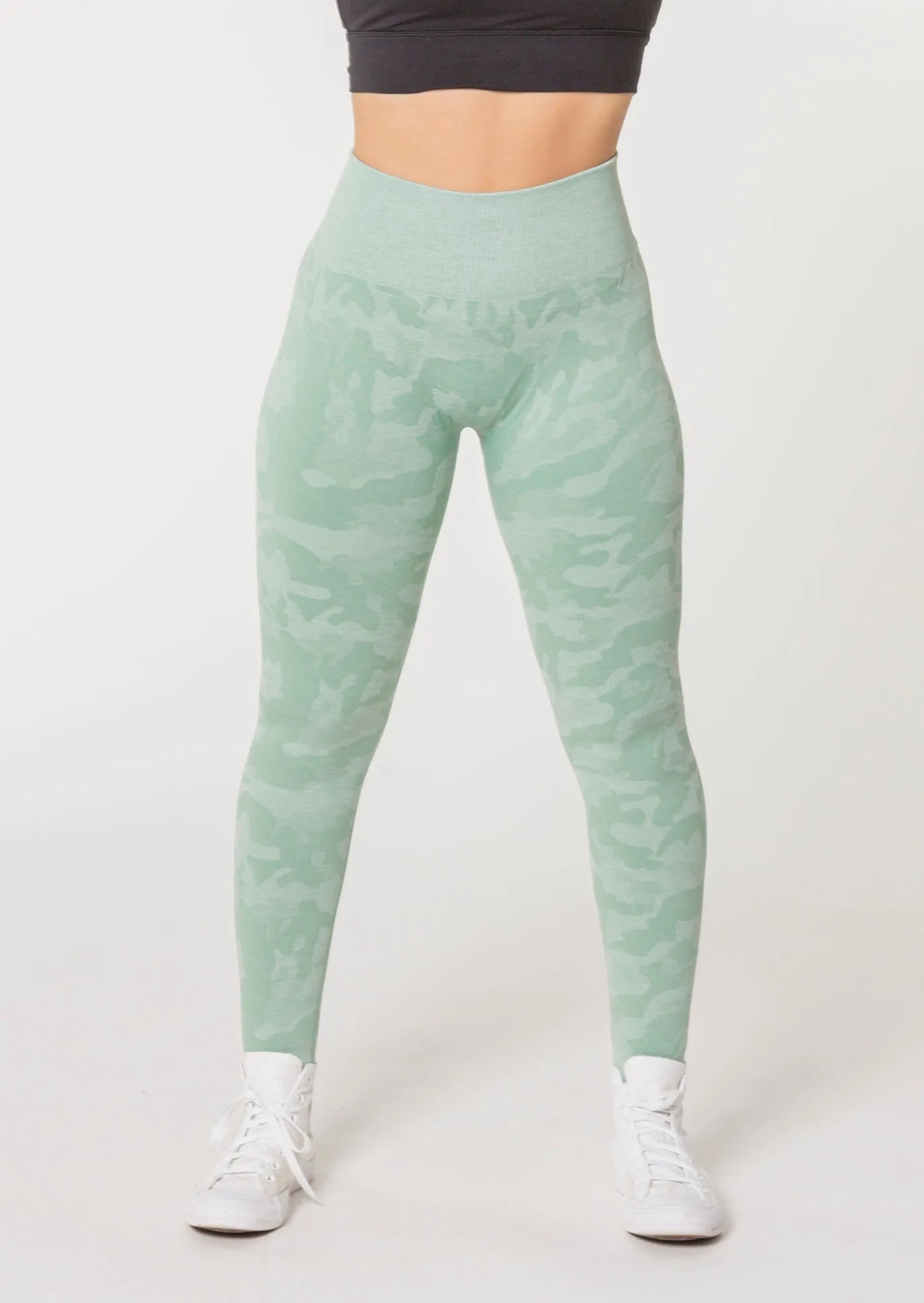 [LASTCHANCE] ARISE Camo Seamless Leggings