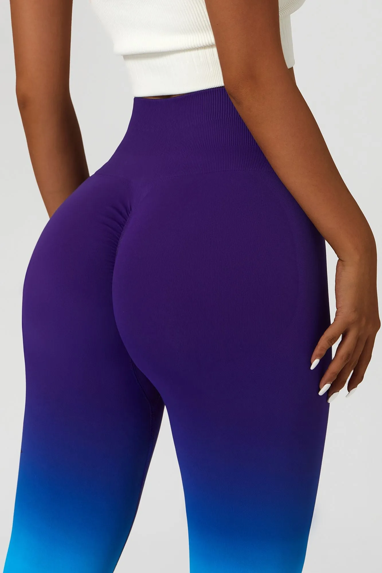 Ombre Seamless Scrunch Butt Legging